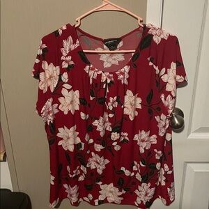 Liz Claiborne Red and White Floral Top